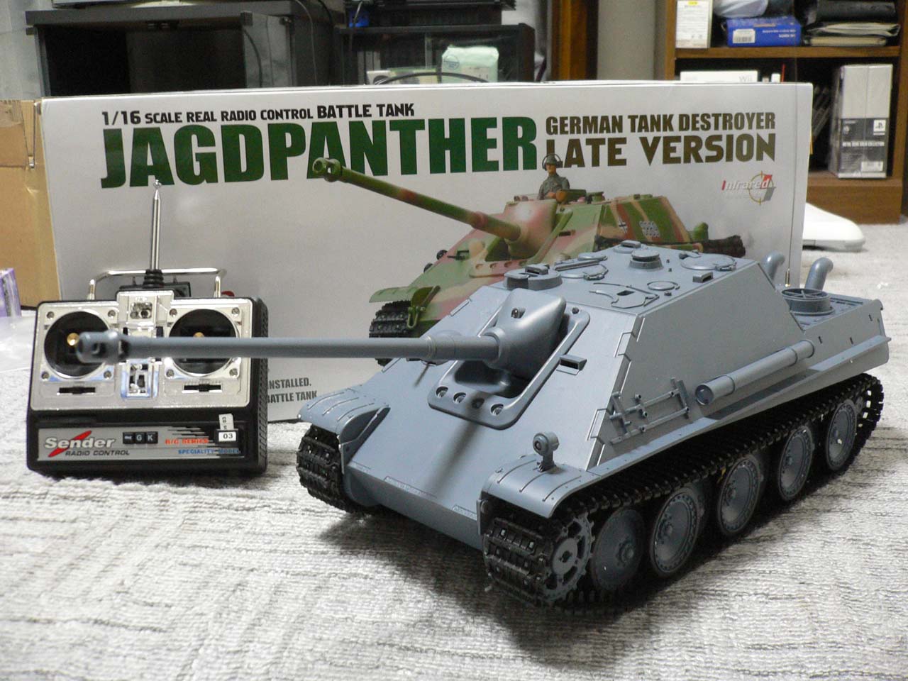 アオシマ 1/16 ラジコン戦車 ヤークトパンター-